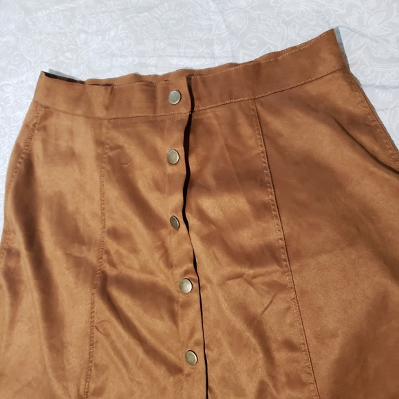 Tan Button Front Mini Skirt - Picture 12 of 12